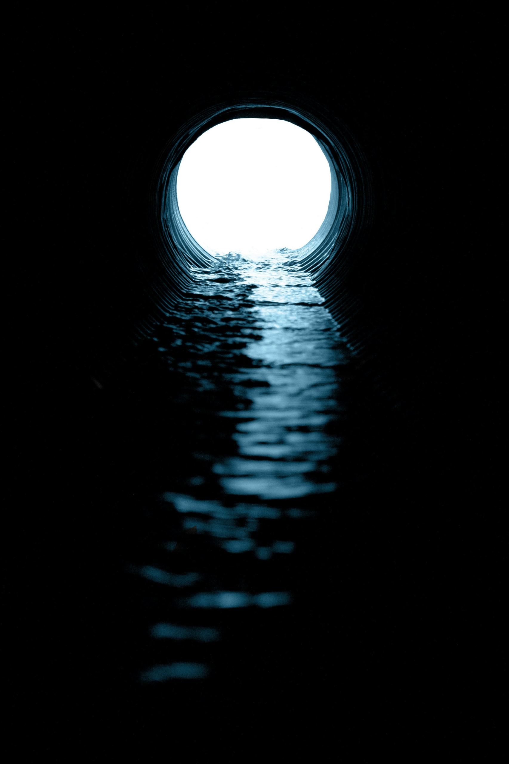2025-11 Drain scott-rodgerson-IiKS5cbg5_g-unsplash